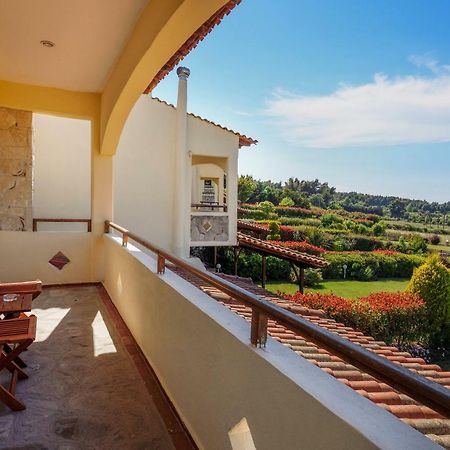 Sani Beach Villa Bagian luar foto