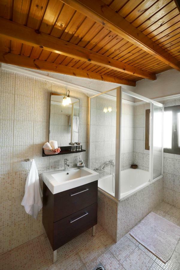 Sani Beach Villa Bagian luar foto